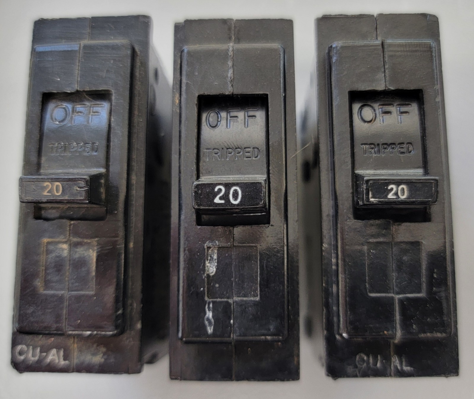 GE TQL1120 Single Pole 120/240 Volt 20A Plug-In Circuit Breaker (Lot of 3) USED