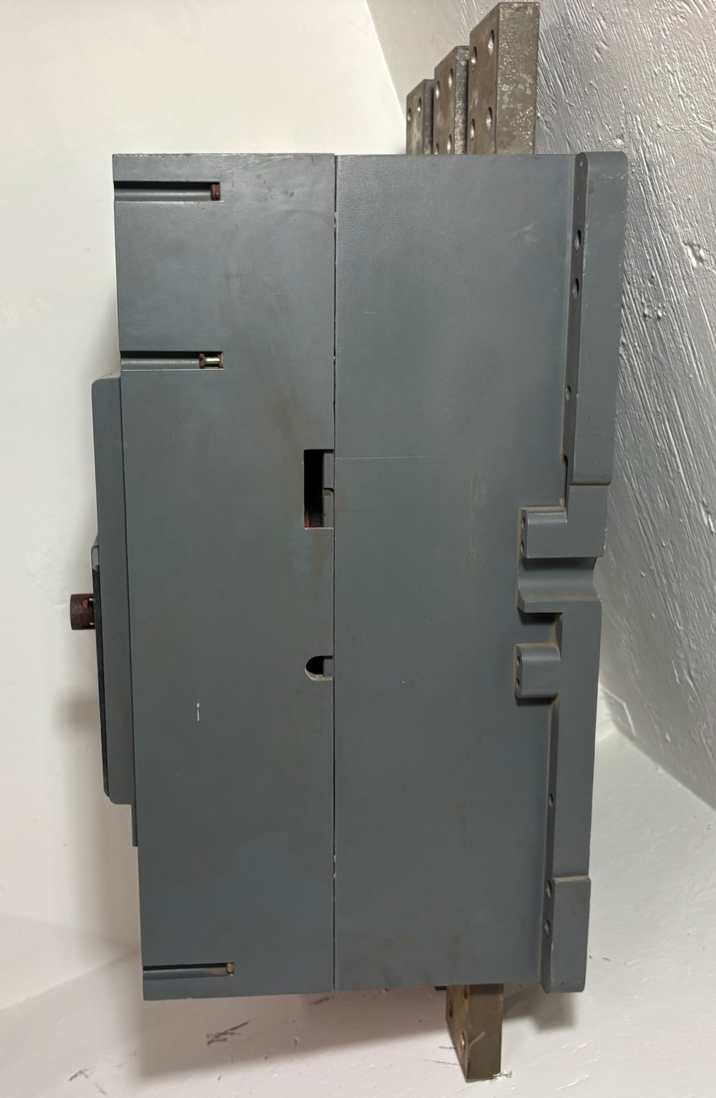 Cutler-Hammer SPBR325F SPB 100 2500A LSI Circuit Breaker 3P 600V 2500 Amp SPB100