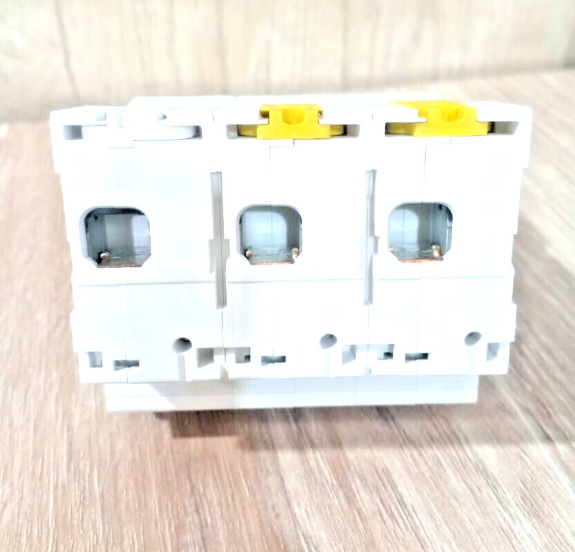 1PC A9N18365 SCHNEIDER CIRCUIT BREAKER Acti9 C120N 3P – 80A – C curve -Brand NEW