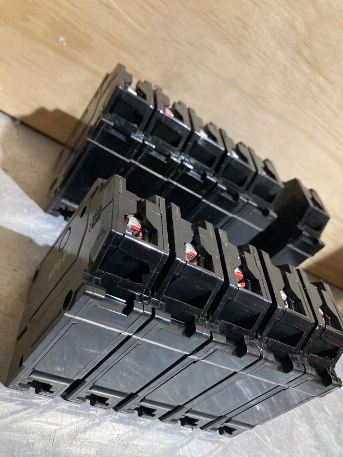 (11-Pack) GE TQL1120 20-Amp 1-Pole TQL-AC Circuit Breaker 20A 1P – Lot of (11)