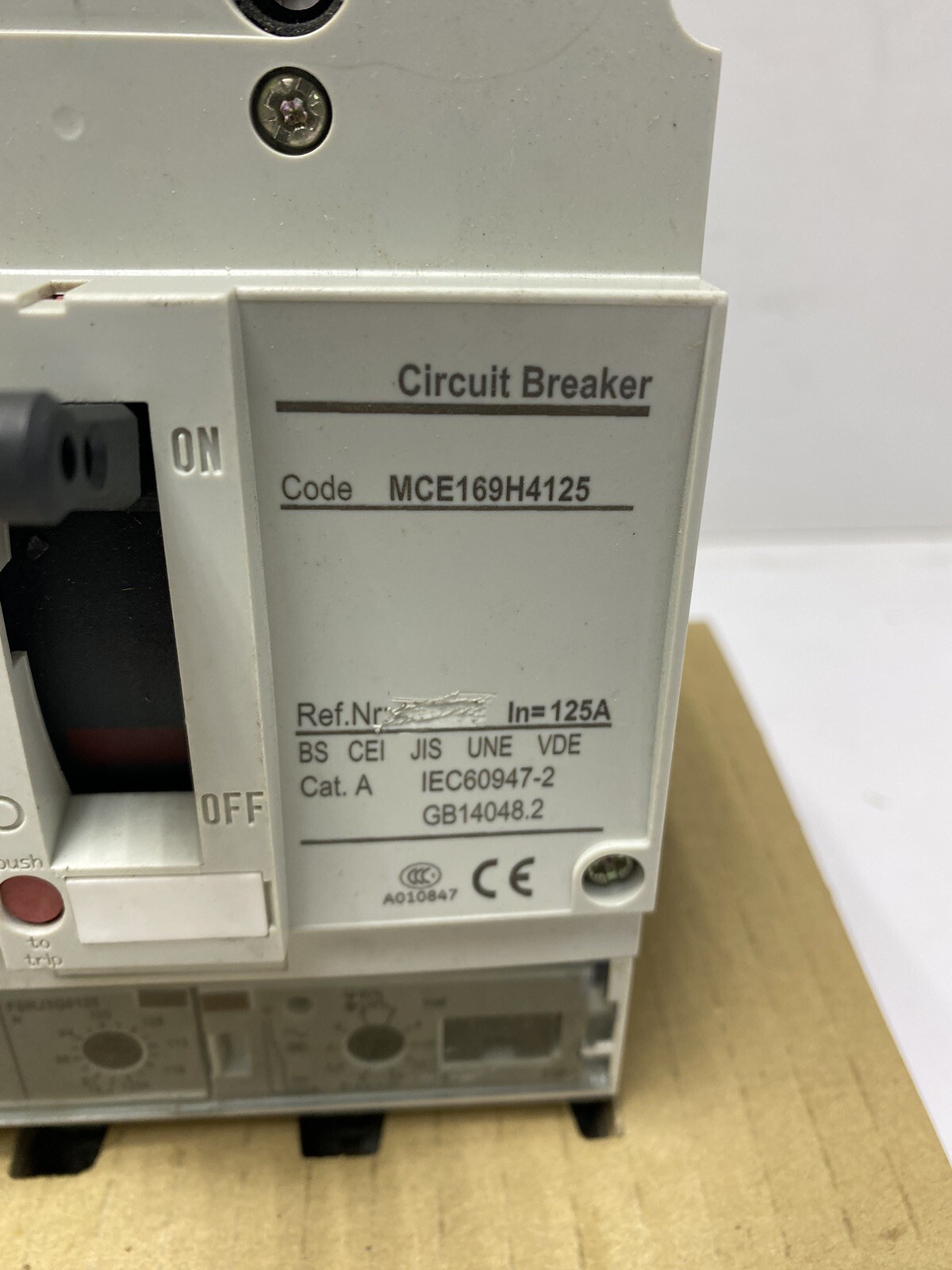 AEG circuit breaker MCE 169H MCE139H4125 / 4 Pole 125A