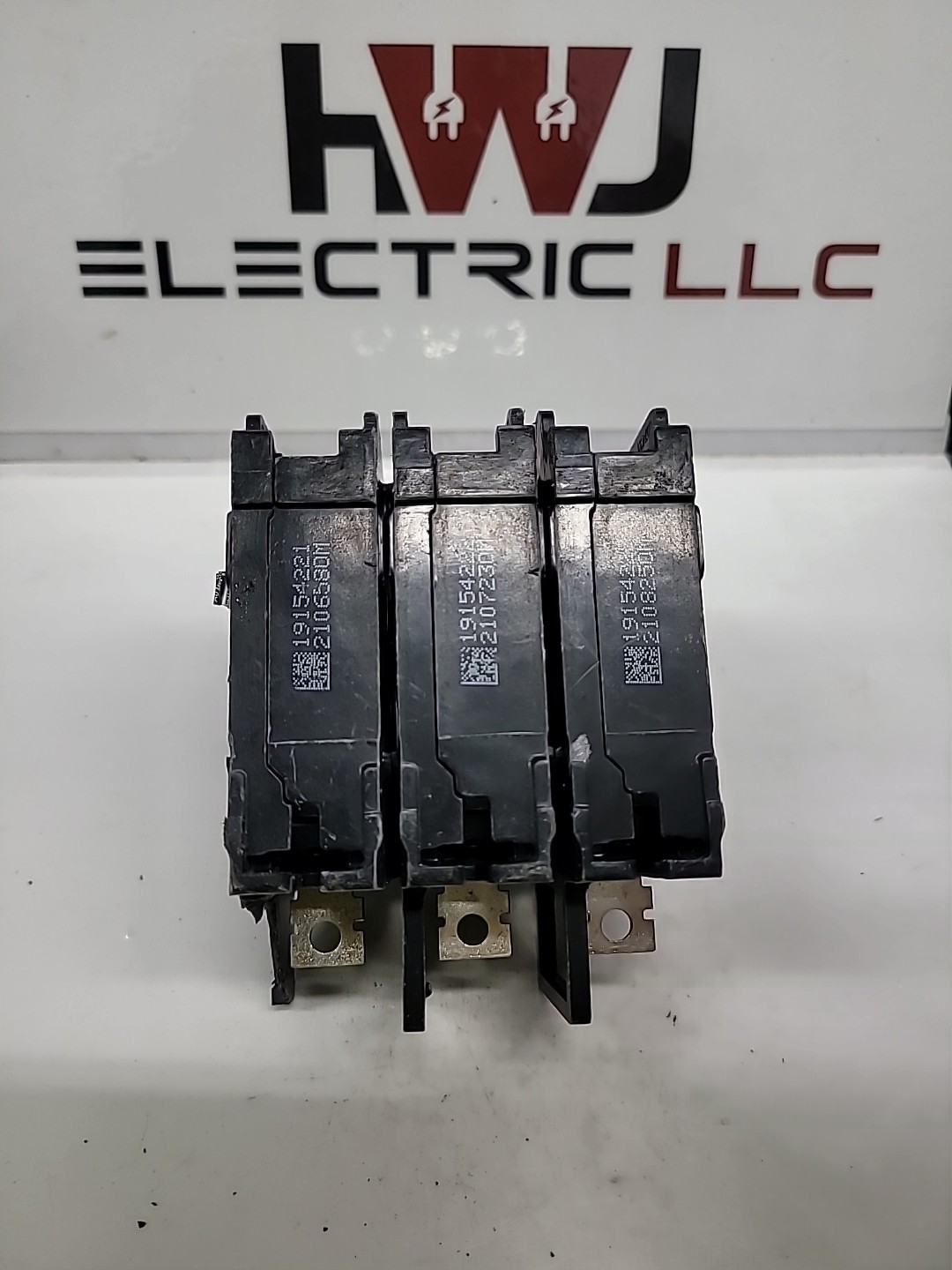 (Lot Of 3) NEW Siemens BQ3B090 90A 3Pole Bolt On Circuit Breaker (Chip On Body)