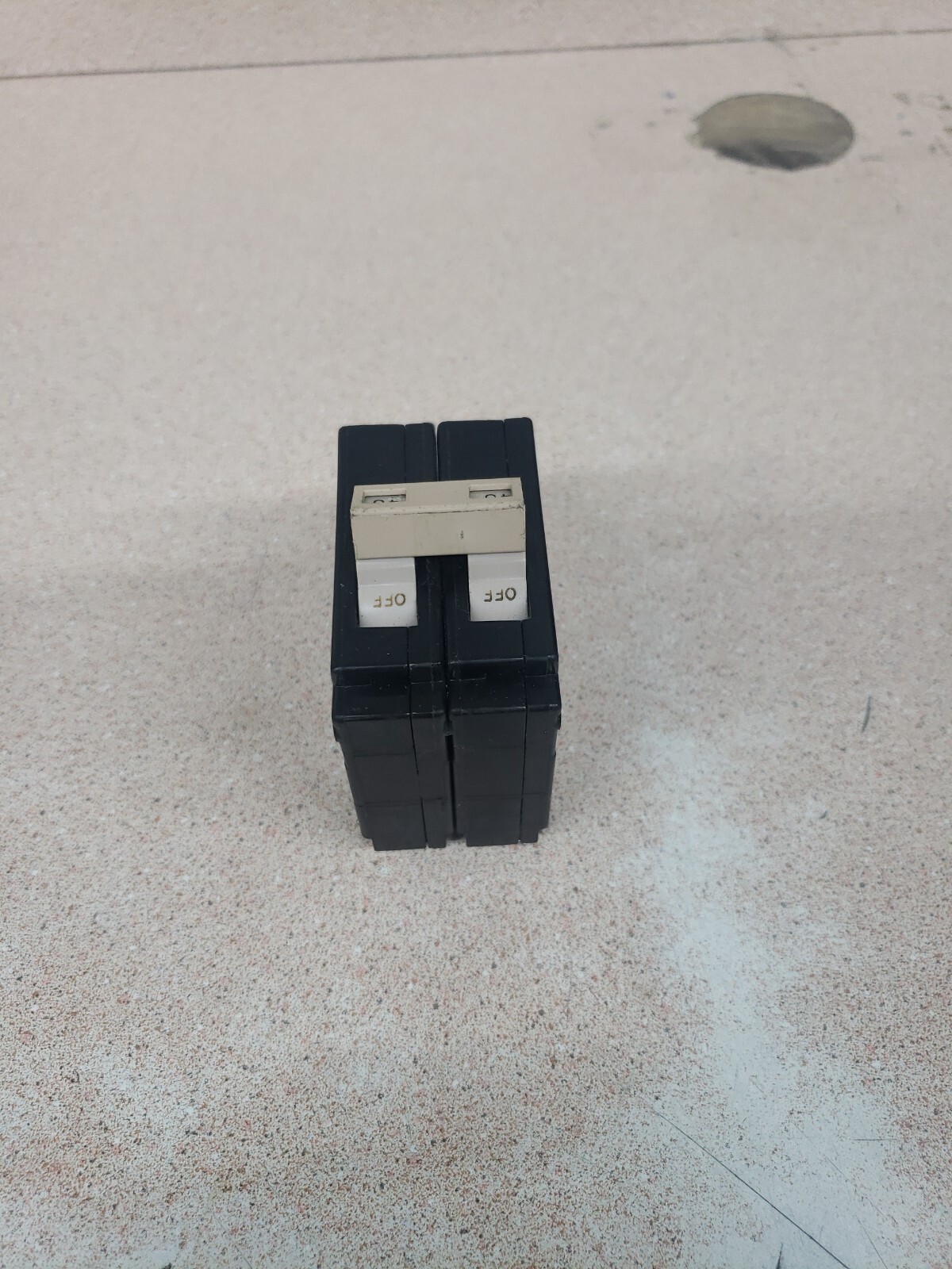 CUTLER-HAMMER CIRCUIT BREAKER CH240 40AMP 240VOLT 2POLE