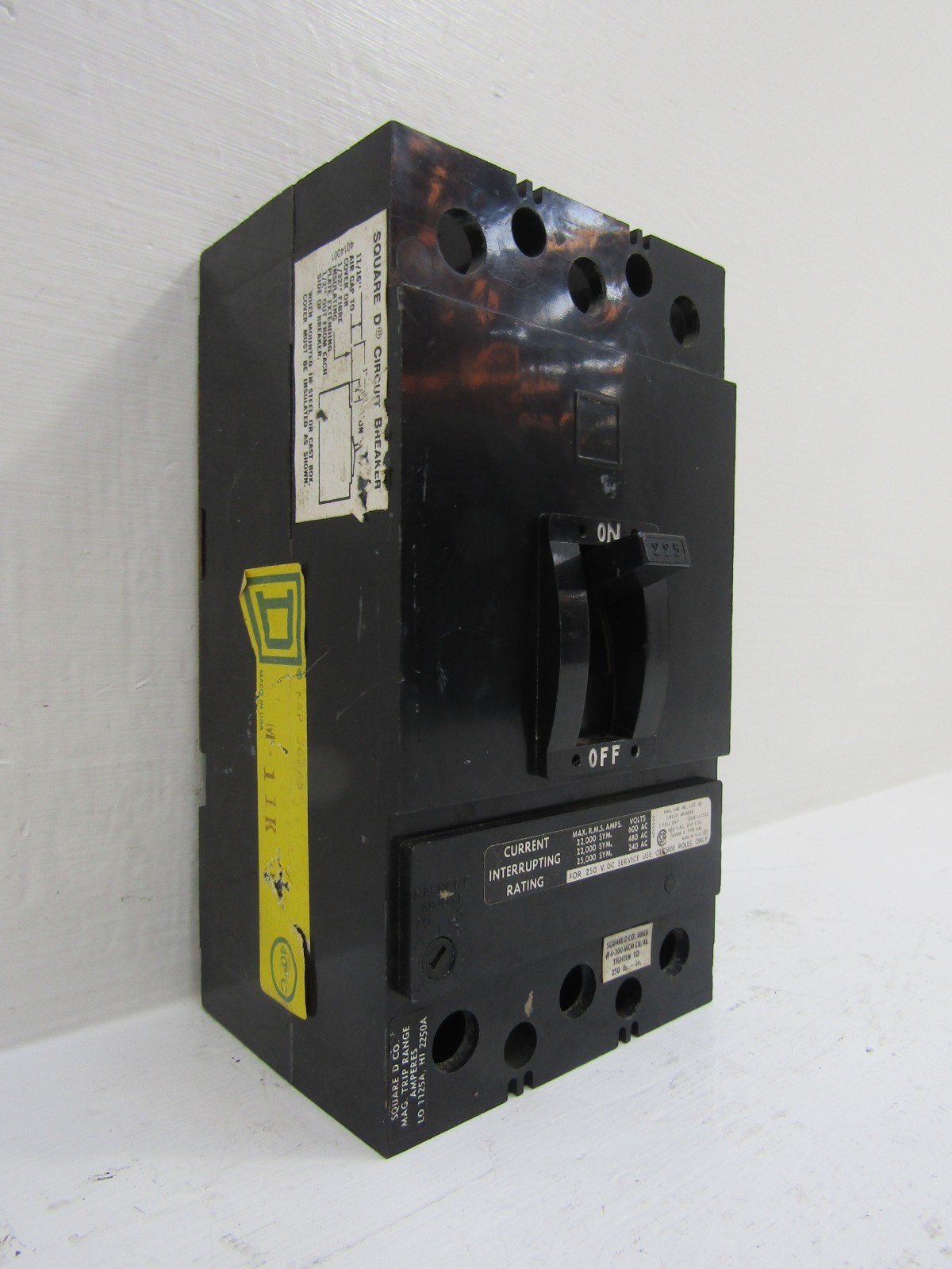 Square D KAP36225 225 Amp 600V 3-Pole Circuit Breaker 225A 600 VAC 250 VDC