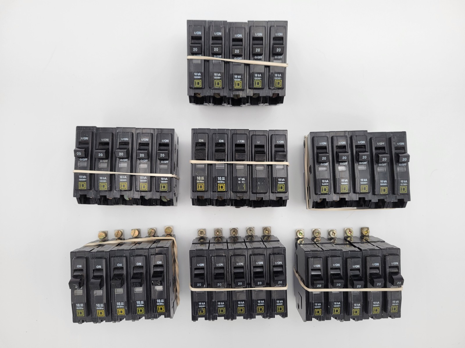 Square D QOB120 20A 1-Pole Bolt On Circuit Breakers Type QOB (Lot of 5) USED