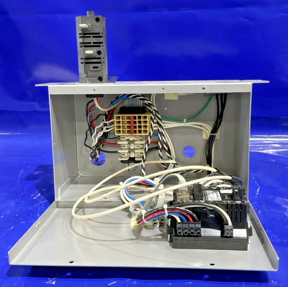 Starline 1 Amp 415V Busway Tap Box OB800T5E63-M26DR800/3-SC🟦