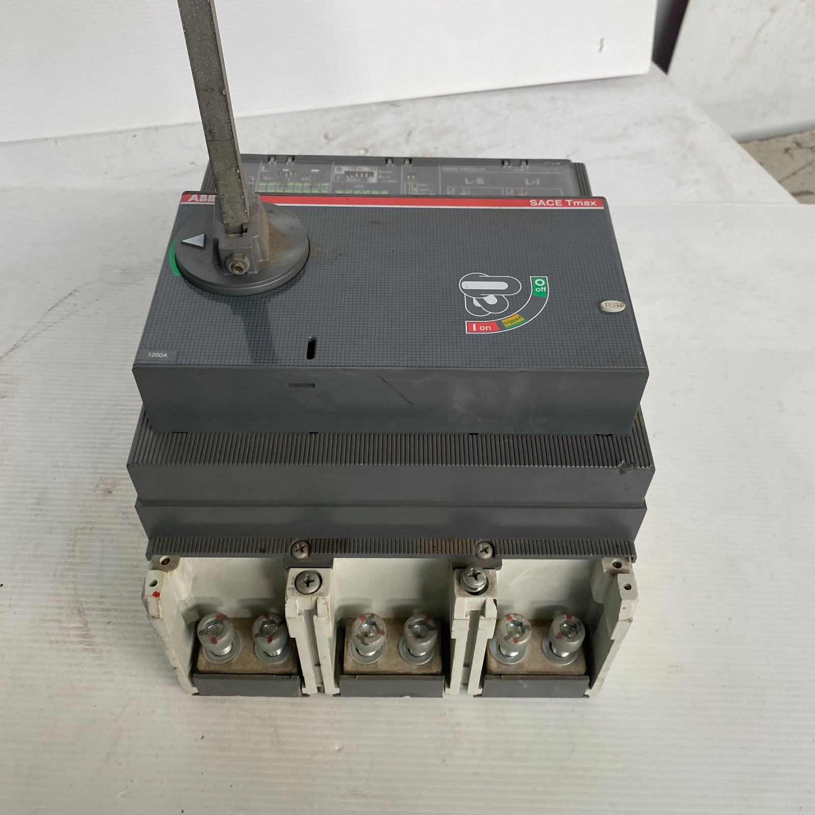 ABB SACE Tmax t7s 1250 circuit breaker 1200A Trip @415V 50kA MCB