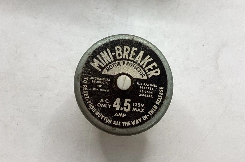 Used Lot Of 4 4.5 Amp Mini Breaker screw in fuse Motor Protector