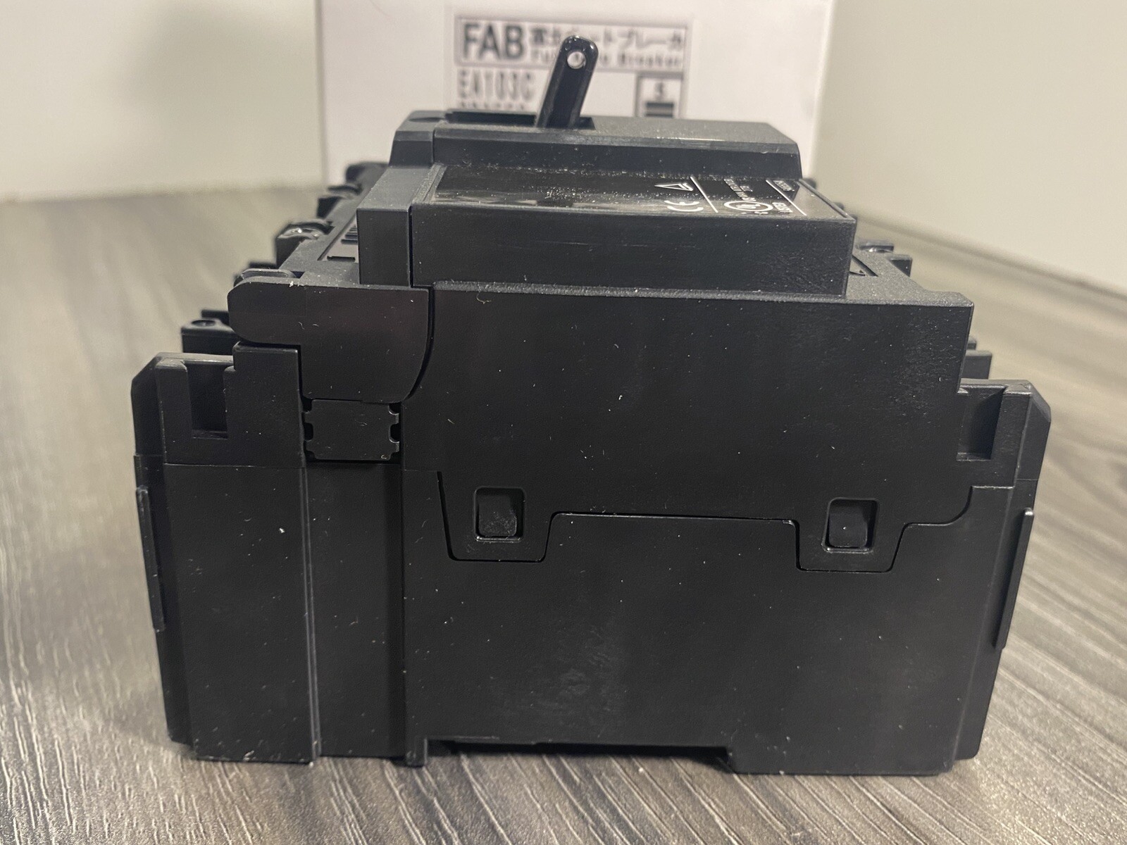 for Fuji Electric EA103C 100A Thermal Magnetic Circuit Breaker 3-P 690VAC -USA
