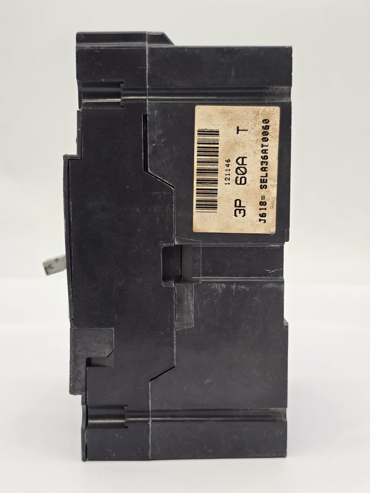 General Electric SELA36AT0060 Bolt On Circuit Breaker 60A 600VAC 3P 25 kA Trip