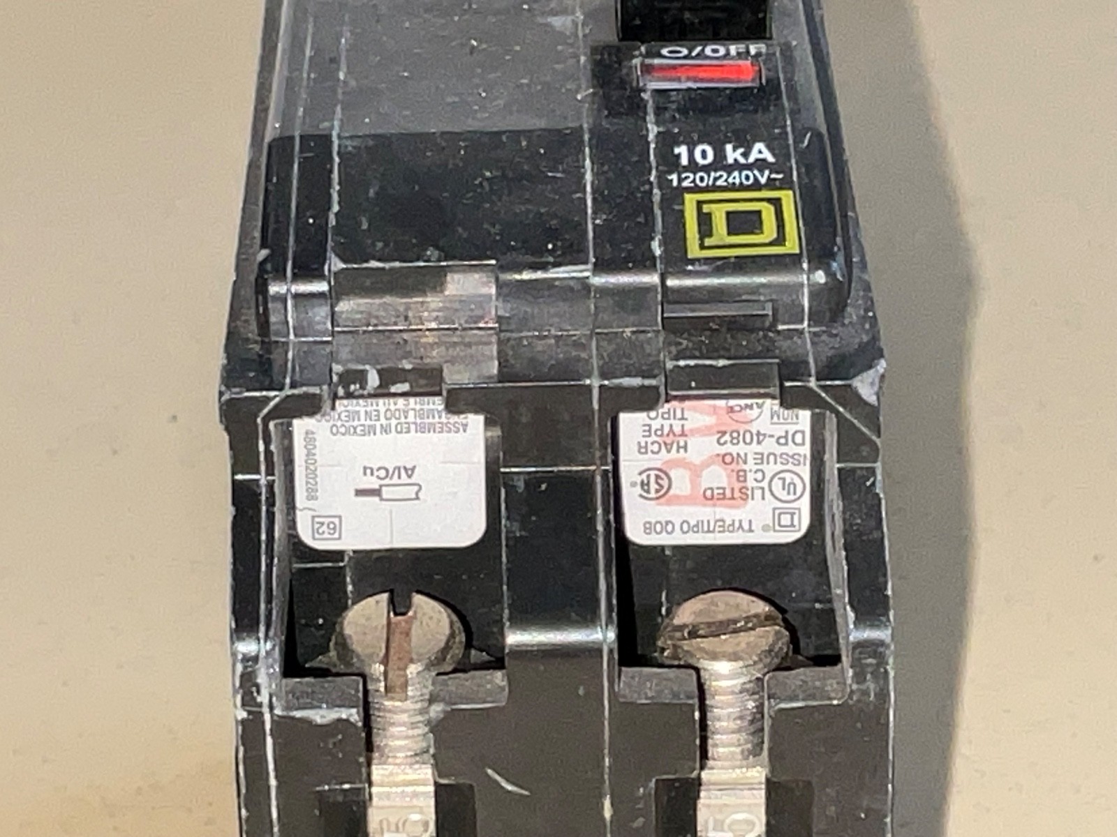 Square D QO240 40 Amp 2 Poles QO Plug-in Circuit Breaker 120/240 USED