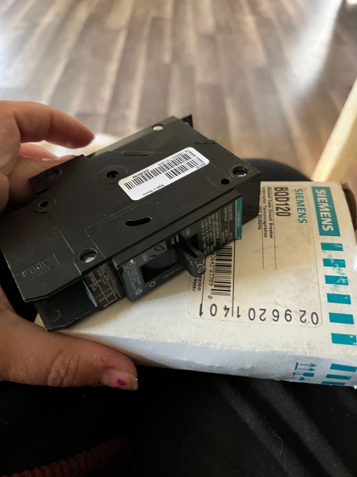 Siemens BQD120 20-Amp Single Pole 277V AC / 125V DC 14KAIC Bolt in Breaker