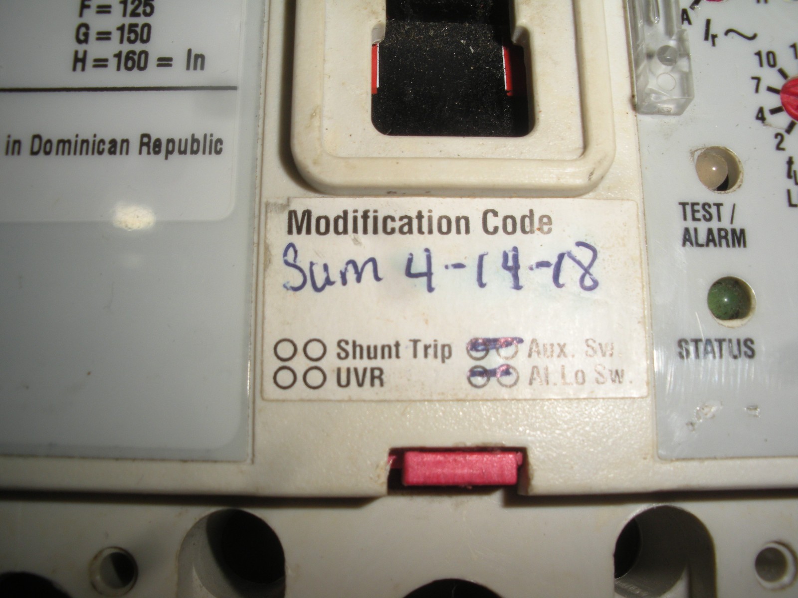 Eaton HFDE316032C02 3P 160A circuit breaker W/ shunt trip w/ aux contact AAL1LPK