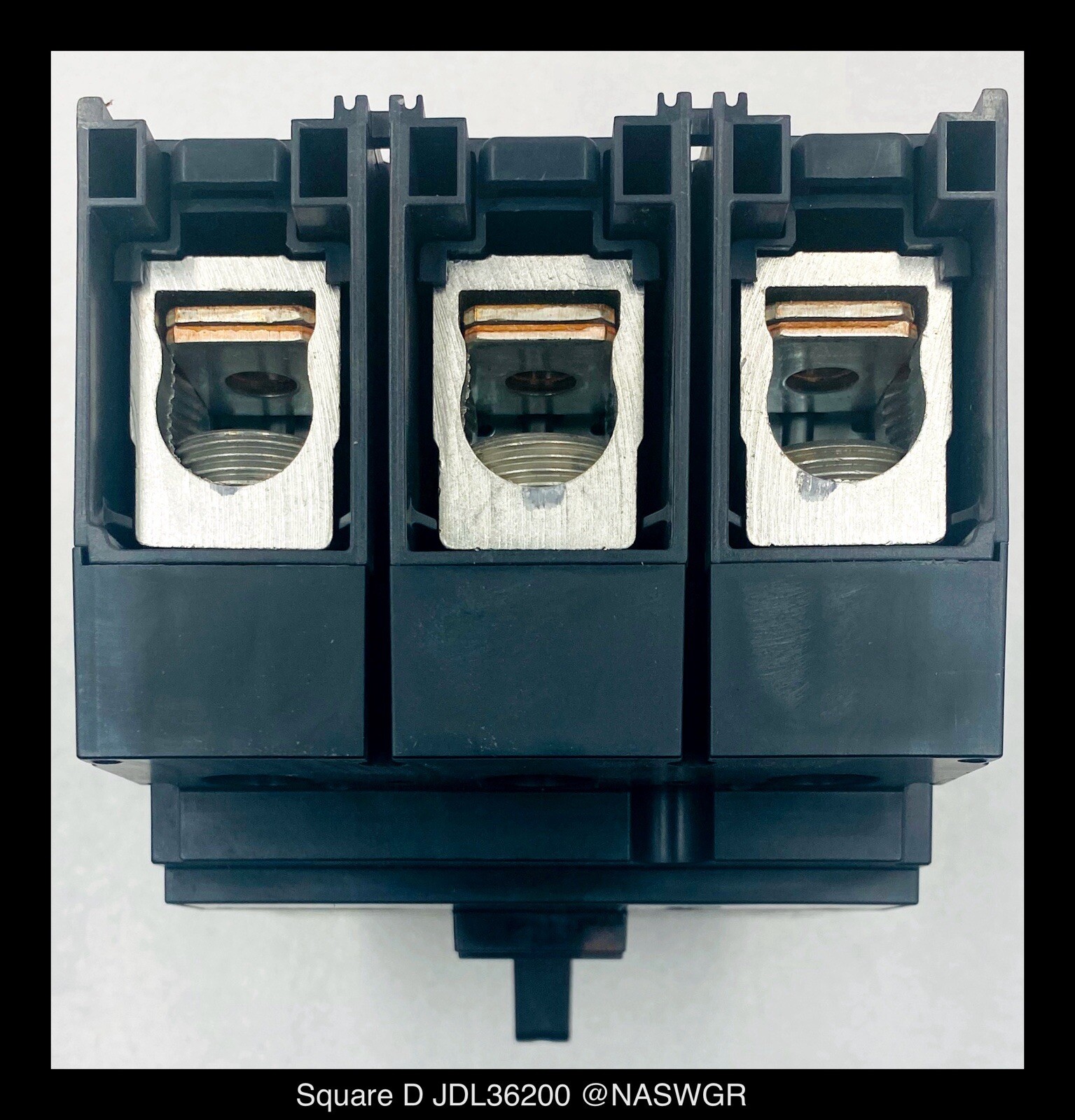 Square D JDL36200 Molded Case Circuit Breaker – 200 Amp – Unused/1Yr Warranty