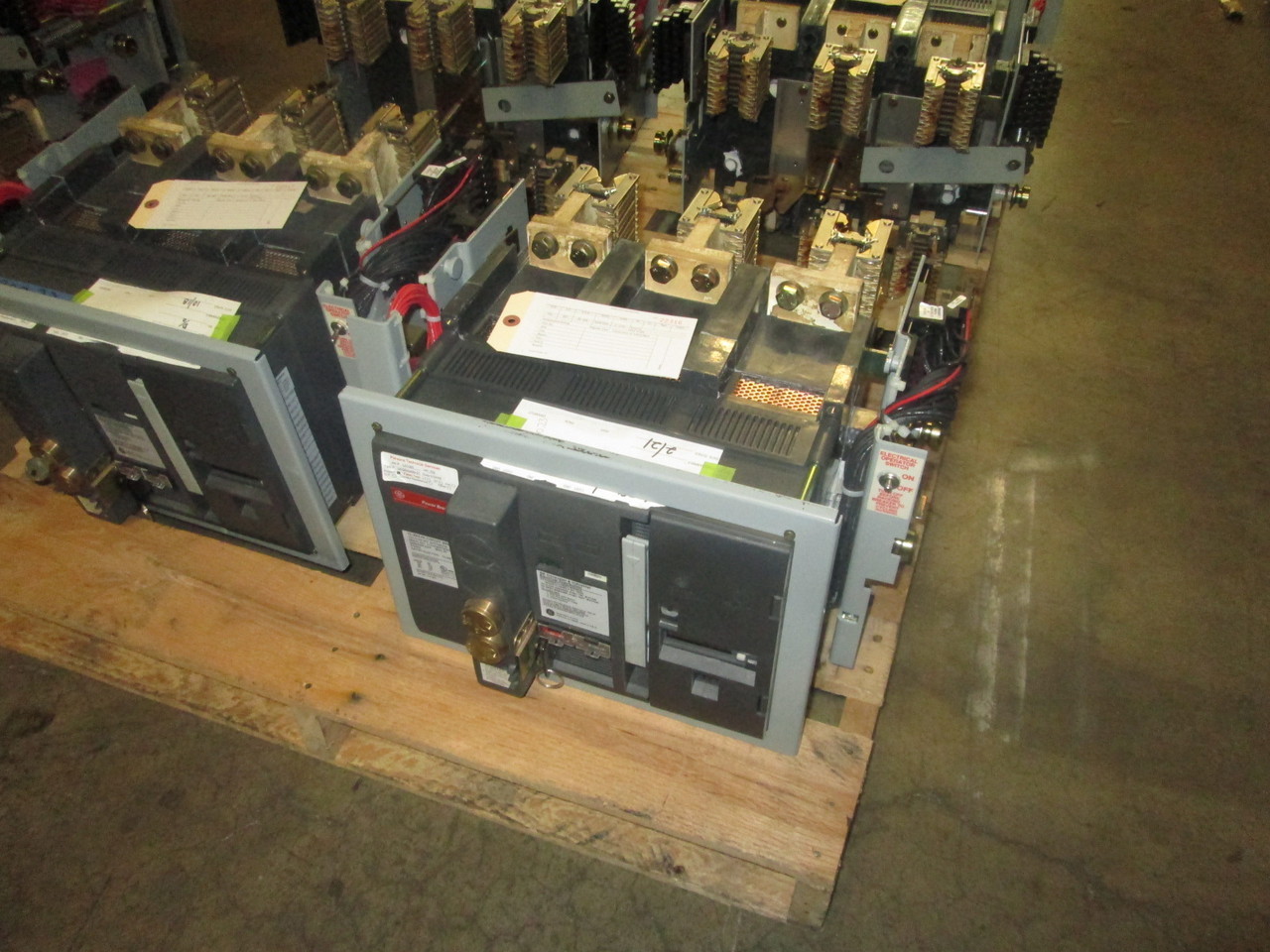 GE PowerBreak SHD16B216 1600A 600V EO/DO Breaker w/ LSI & Shunt TripUsed E-Ok
