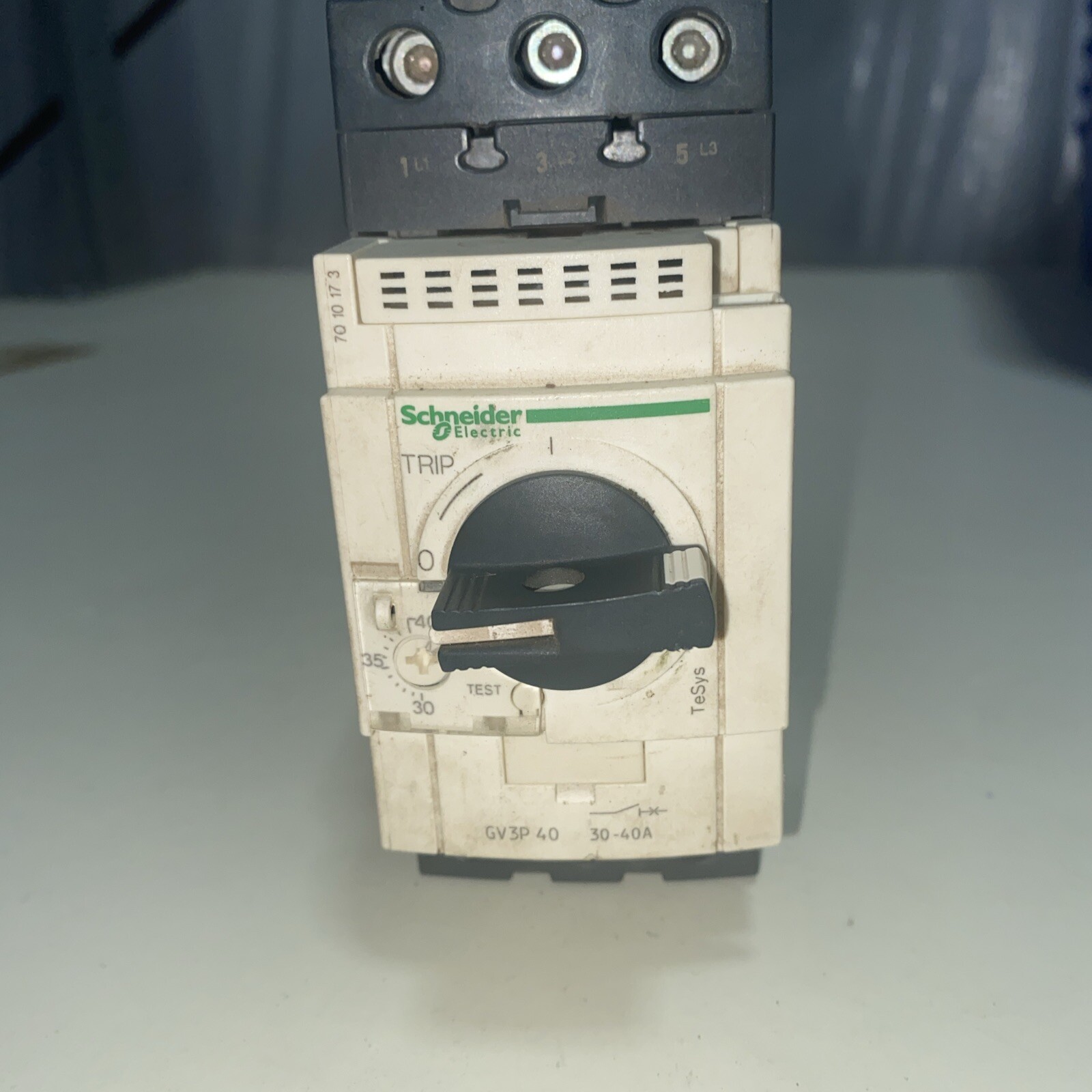 SCHNEIDER ELECTRIC GV3P40 MOTOR CIRCUIT BREAKER 30-40A