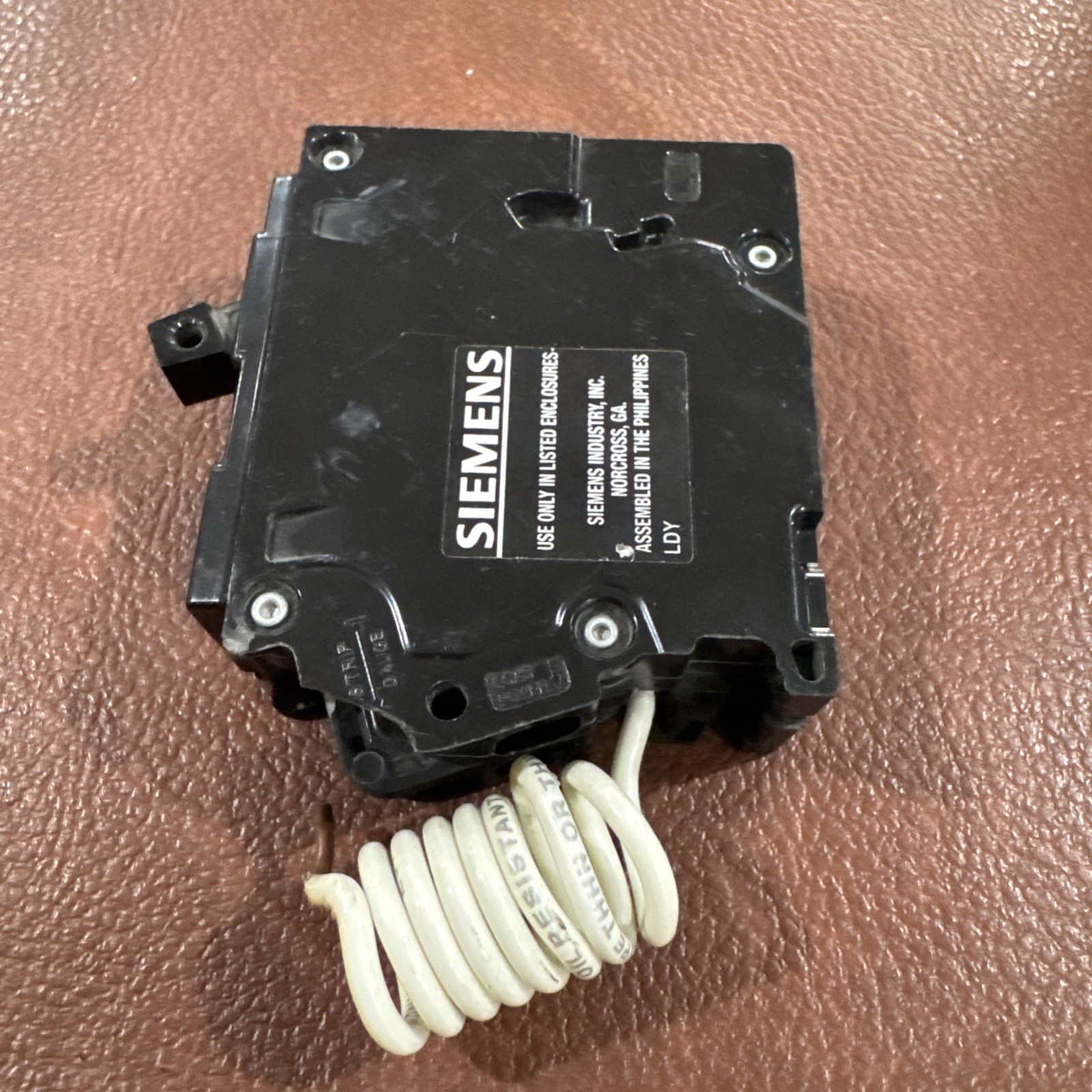 Siemens QF115A Ground Fault Circuit Breaker 15A 120V 1 Pole Plug In 15 Amp 1P
