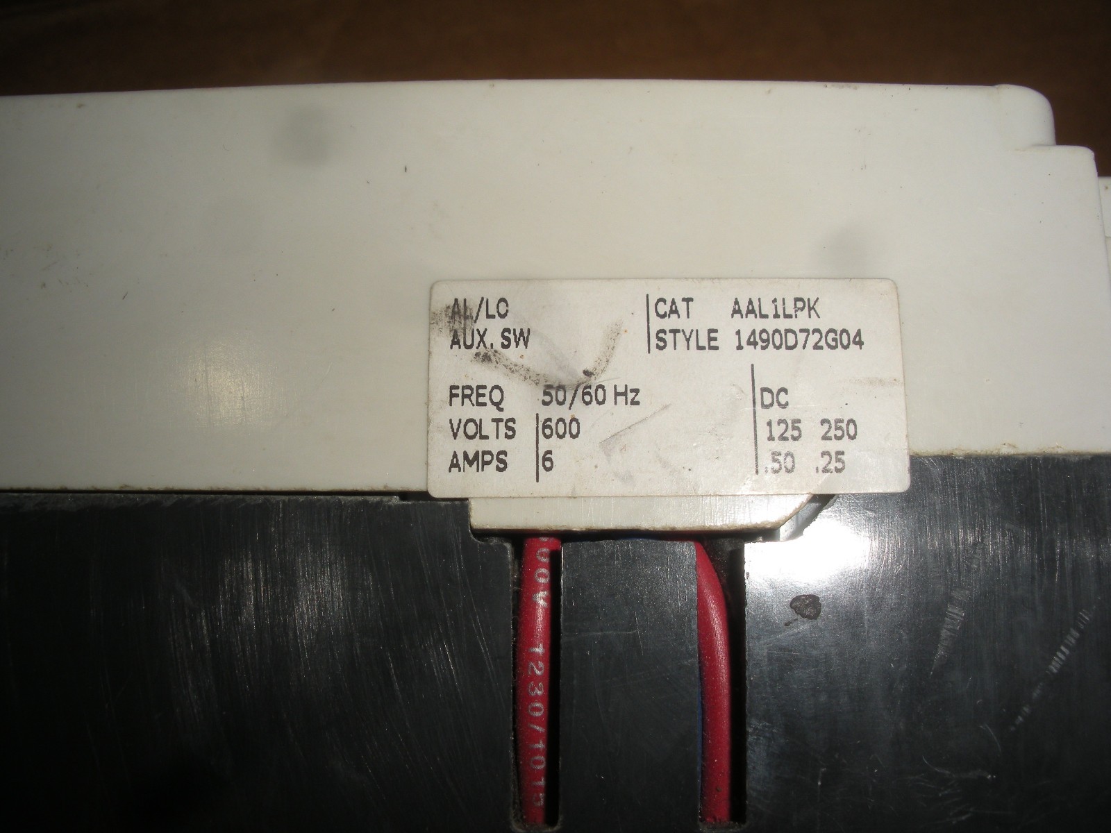 Eaton HFDE316032C02 3P 160A circuit breaker W/ shunt trip w/ aux contact AAL1LPK