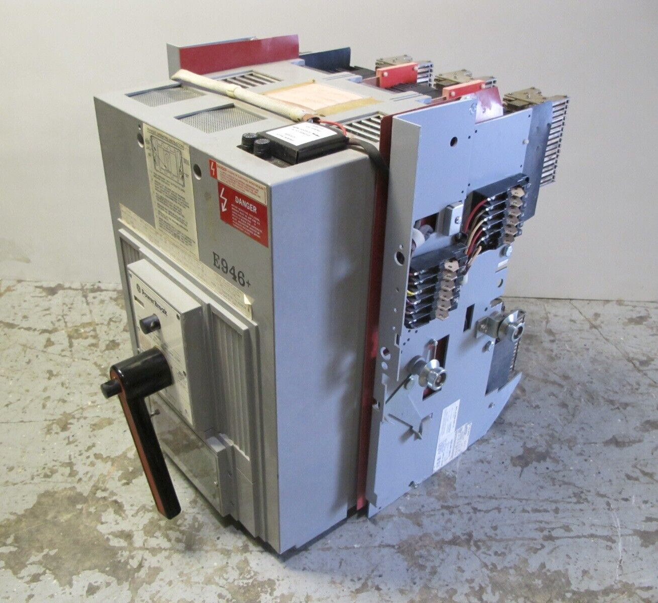 General Electric TC4040SSHE1 4000 Amp PowerBreak Breaker LSIG TC4040SS TC4040-SS