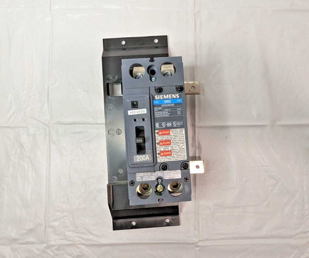 Siemens Low Voltage Breaker Mounting Kit Type QR2 200A 240V 2-Pole MBKQR1200A
