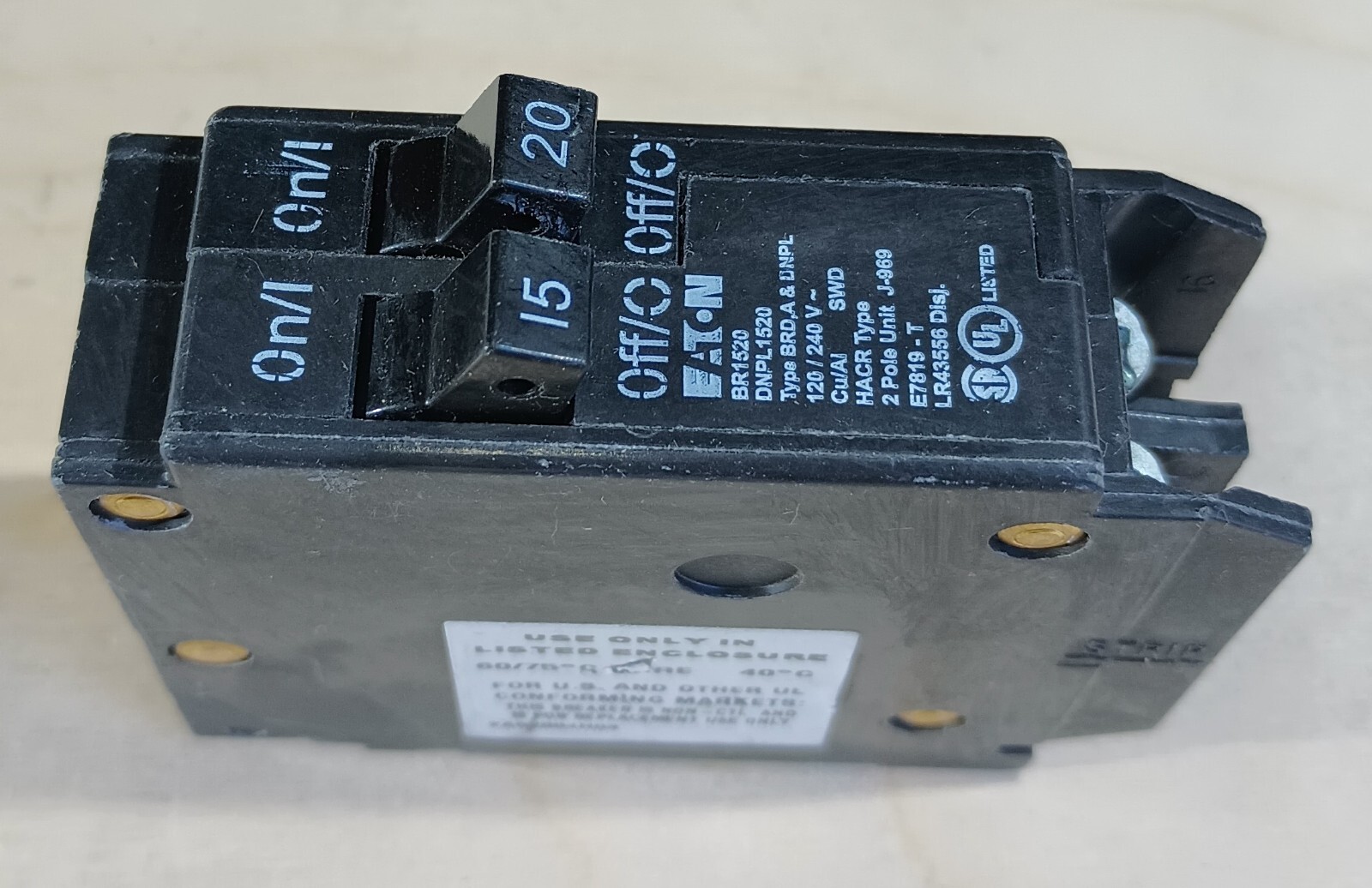 Eaton BR1520 Circuit Breaker