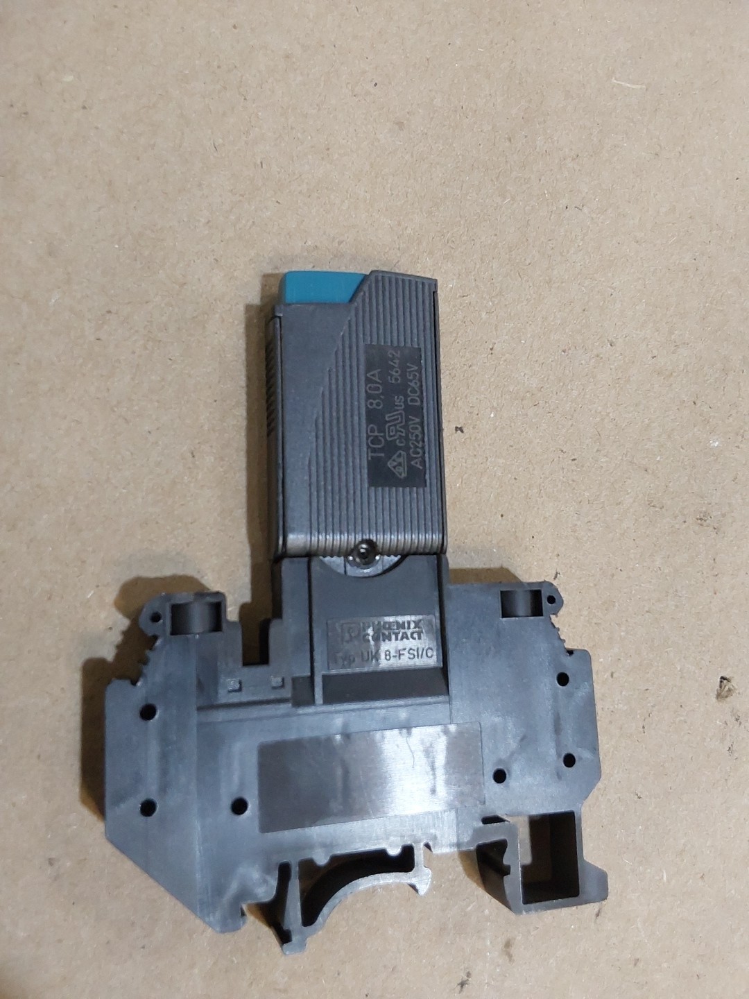 UK 6-FSI-C With TCP 8A Phoenix Contact Circuit Breaker Protector TCP 8A *