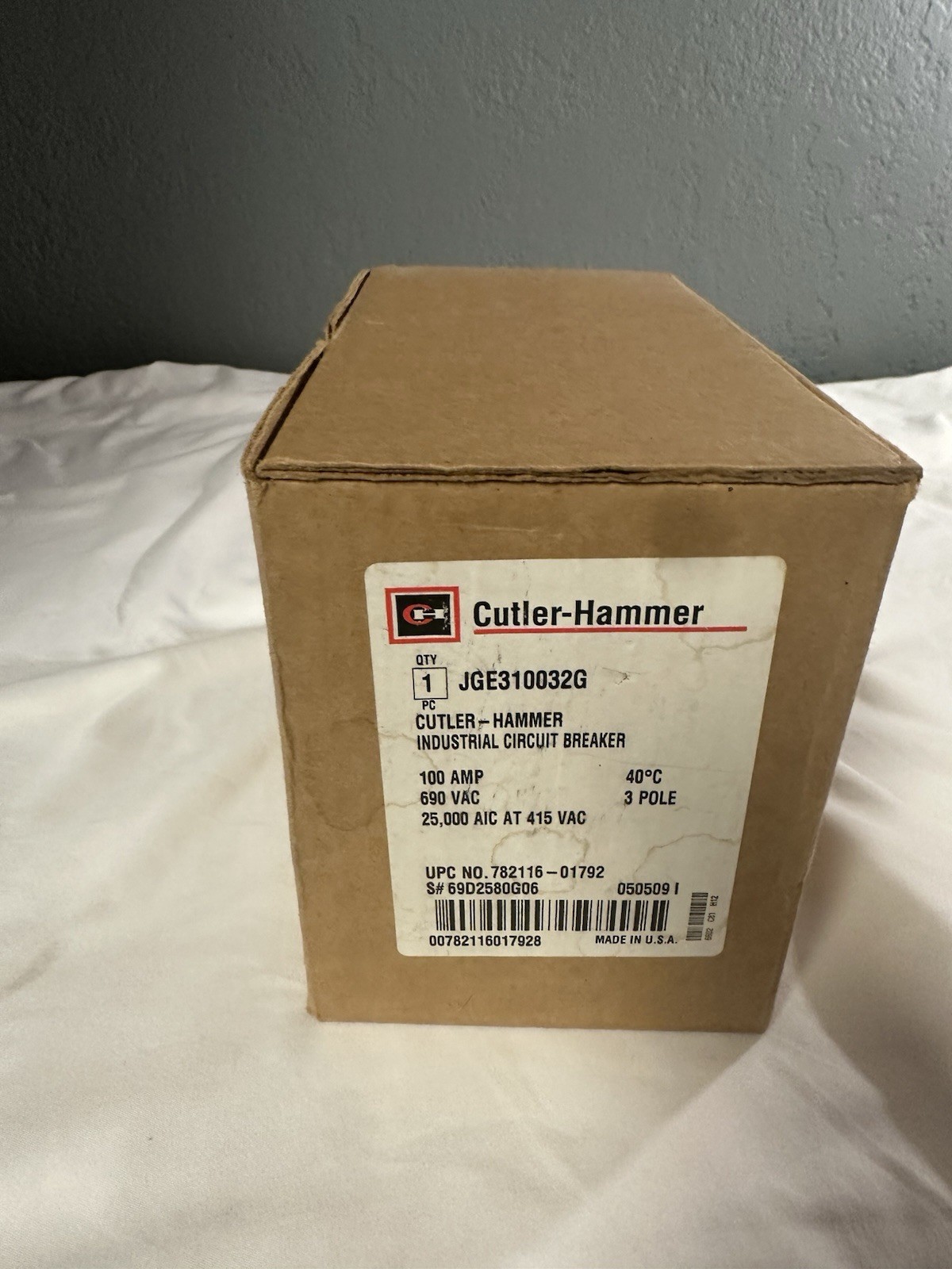 Cutler-Hammer JGE310032G 100A 3-Pole Industrial AC Circuit Breaker 690VAC **NEW