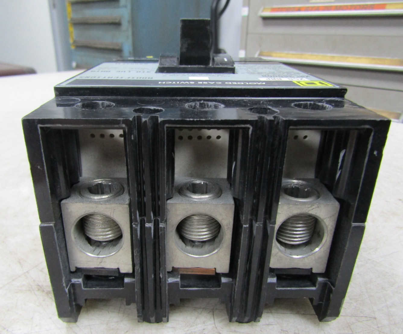 💥SQUARE D 250 AMP MOLDED CASE SWITCH 600 VAC 250 VDC 3 POLE KHL36000M