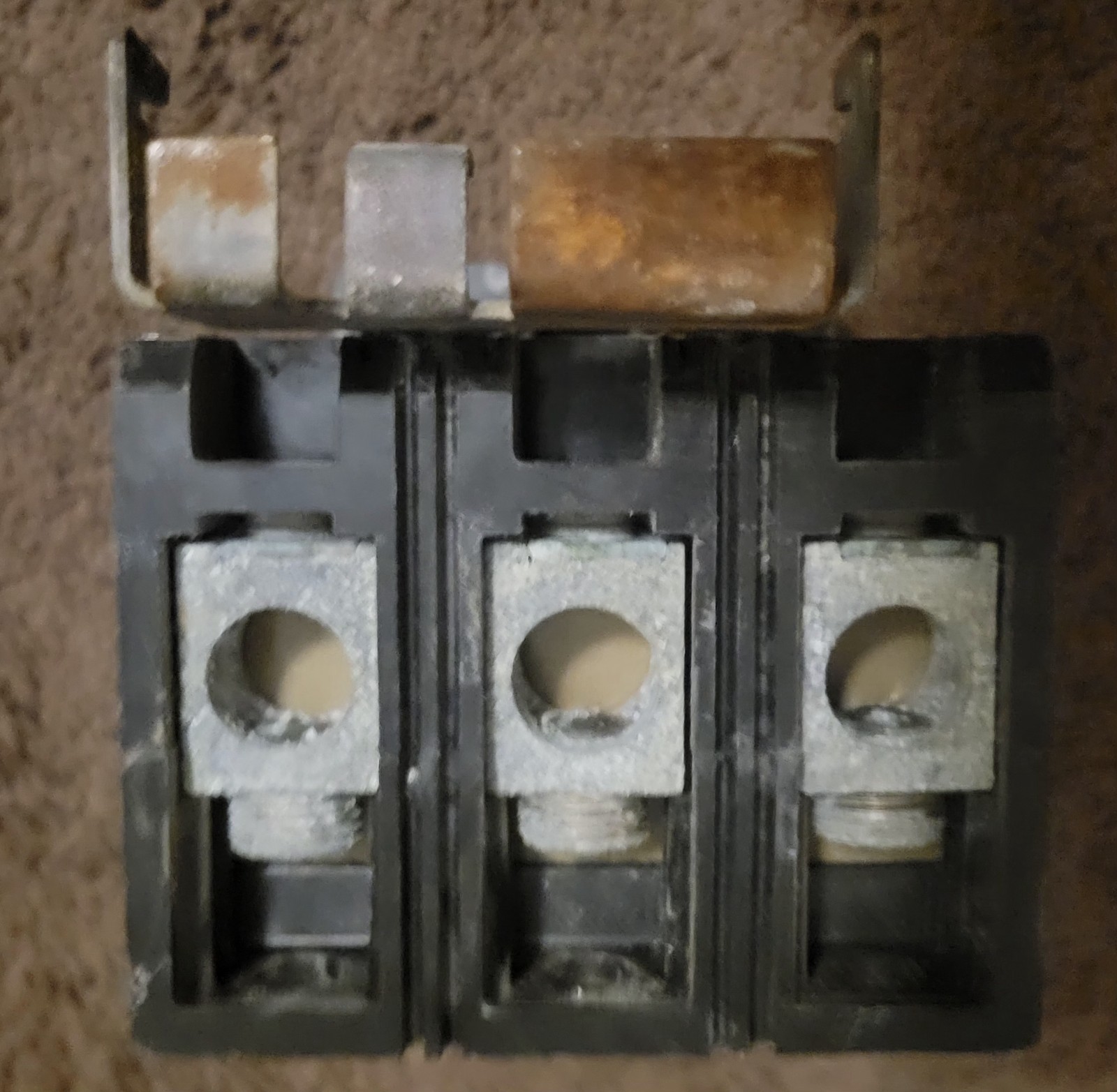 SQUARE-D KC34225 225AMPS 480VOLTS CIRCUIT BREAKER