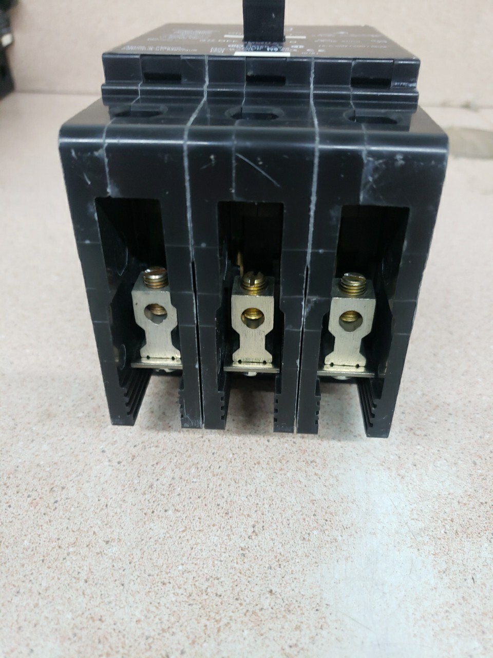Square D EDB34020 20A 3 Pole Bolt On Circuit Breaker 480V fits NF panelboard