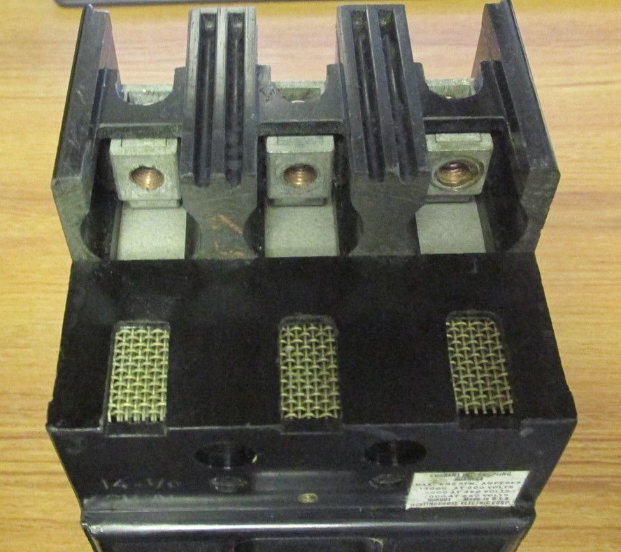 * WESTINGHOUSE 30 AMP 3 POLE CIRCUIT BREAKER F3030 …… YC-267