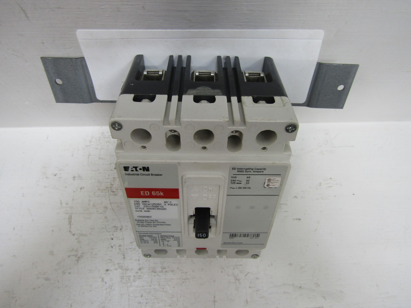 NEW Eaton BKED150T 150 Amp 240V Main or Subfeed Breaker Kit Top PRL1a ED3150BP10