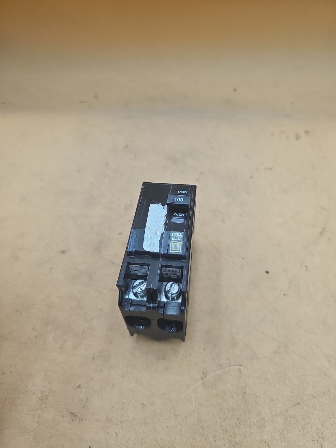 Square D QO2100 2 Pole 100 Amp Type QO Plug On Circuit Breaker