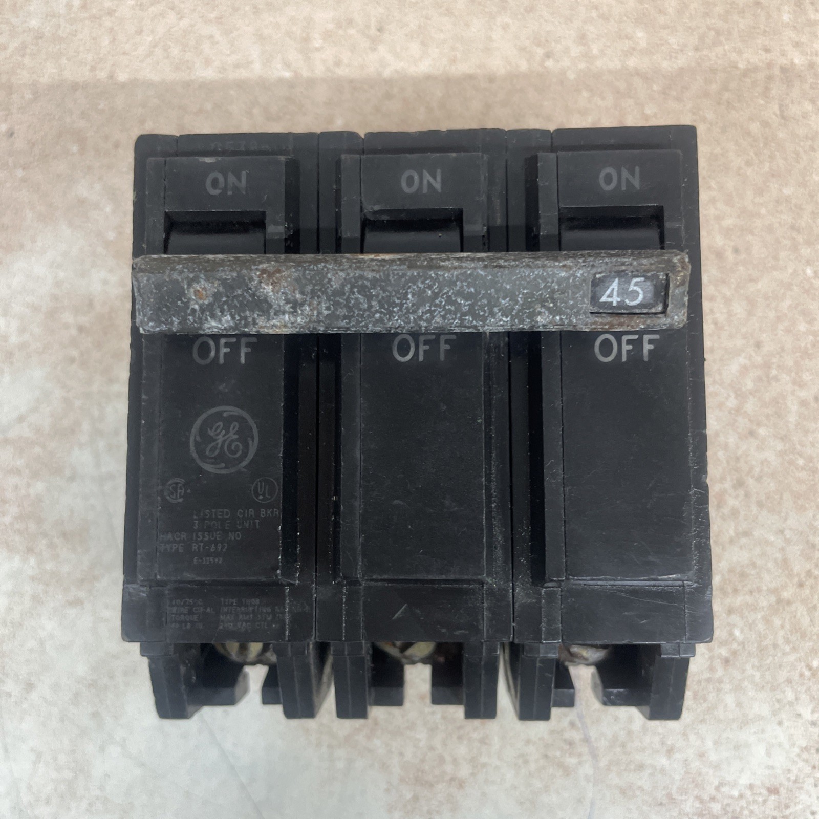 GE THQB32045 45AMP 3POLE 240VAC THQB BOLT-ON CIRCUIT BREAKER NT W#
