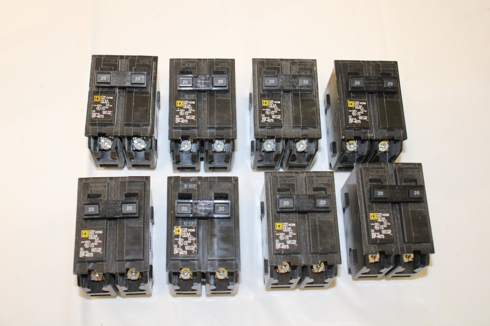 A LOT OF 8 SQAURE D HOMELINE 2 POLE 20AMP CIRCUIT BREAKER DP-4075 “NEW” #3