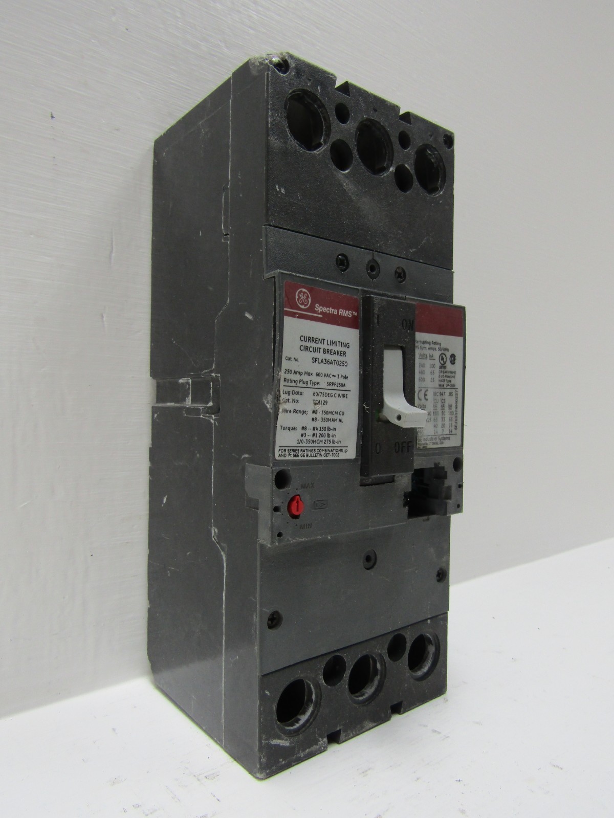 GE SFLA36AT0250 250 Amp 600V 3-Pole Spectra RMS Circuit Breaker No Plug Chipped