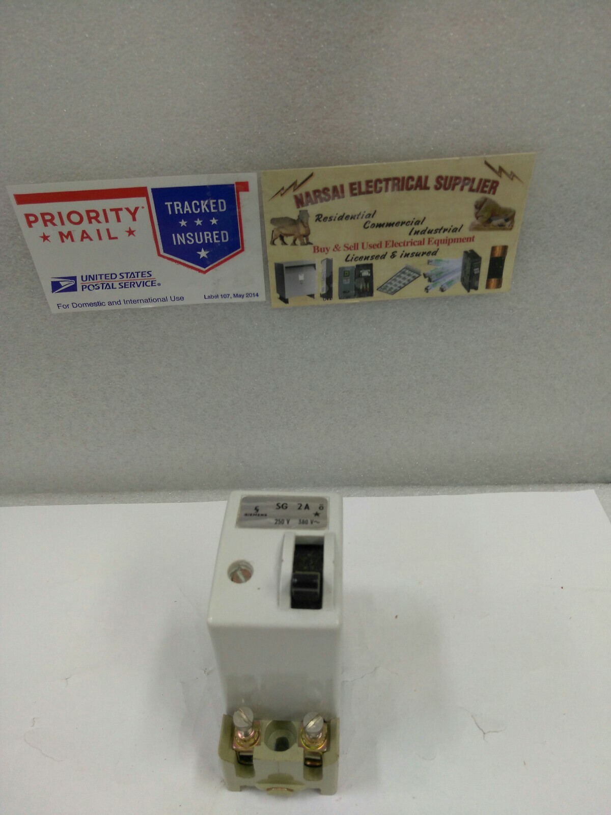 Siemens SOCKEL-AUTOMAT Circuit Breaker SG 2A ,250V- 380V, 2 POLE (18C1