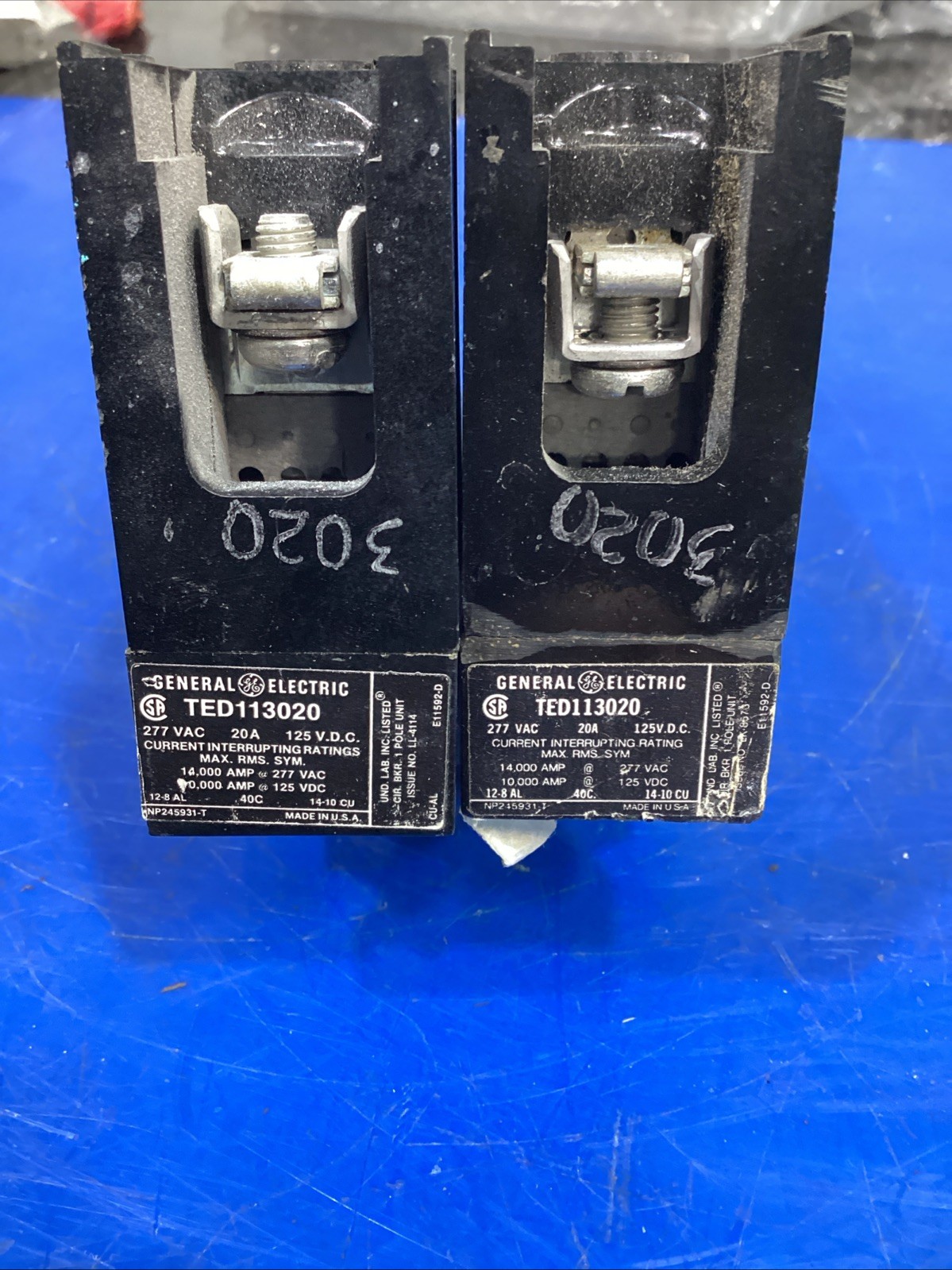 GE TED113020 Circuit Breaker, 20A, 1P, 277V – Lot of 2