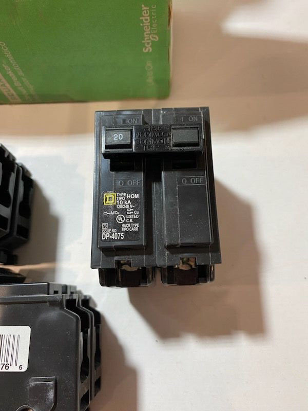 NEW Square D Homeline 20 Amp 2-Pole Circuit Breaker (case of 5) HOM220CP