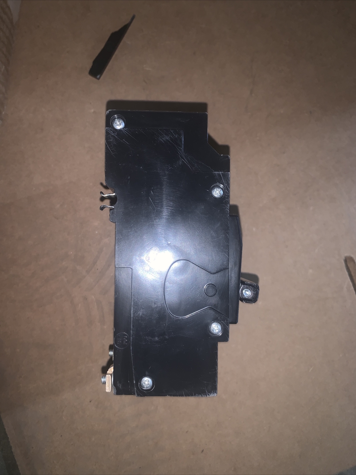 Square D QOB3150VH / 150A / 3 Pole 240V Circuit Breaker Flawed Chipped