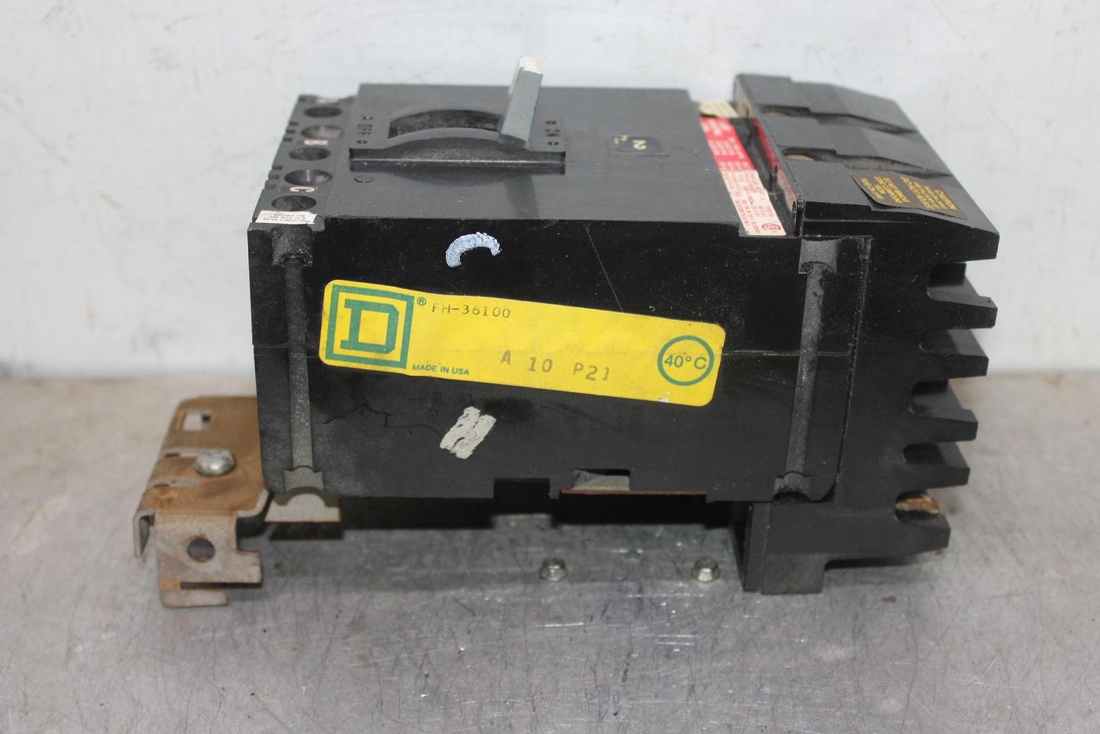 SQUARE D I-LINE CIRCUIT BREAKER FH36100 100 AMP 600 VAC 3-POLE