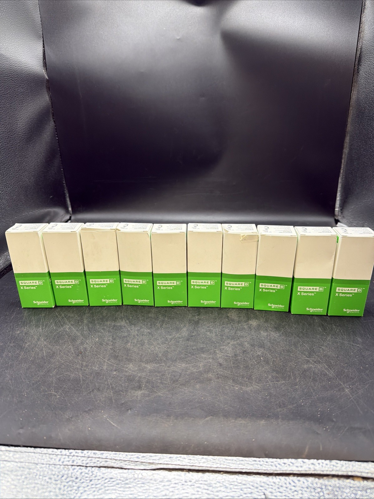 (QTY 10) Square D SQR44101WH: X Series 15A 125V Tamper Resistant Duplex