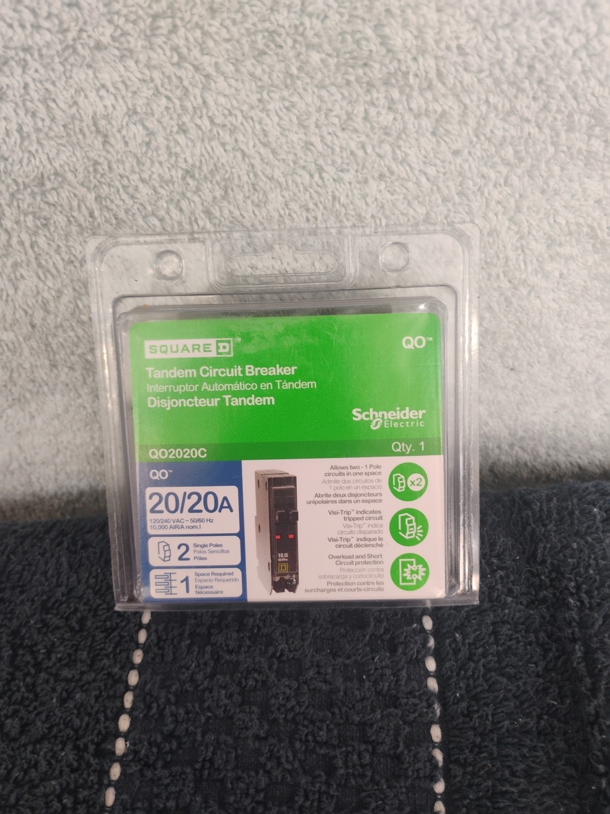 Square D QO2020C 20/20A 2 Single Poles Tandem Circuit Breaker (E10033141)
