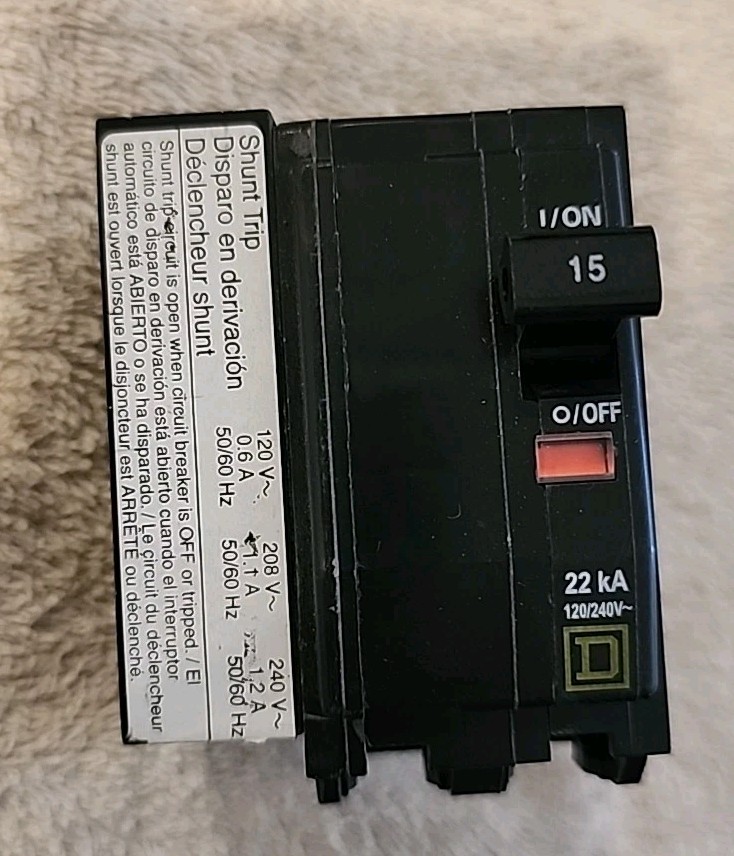 SQUARE D QOB2151021 2 POLE 15 AMP SHUNT TRIP CIRCUIT BREAKER PRISTINE CONDITION