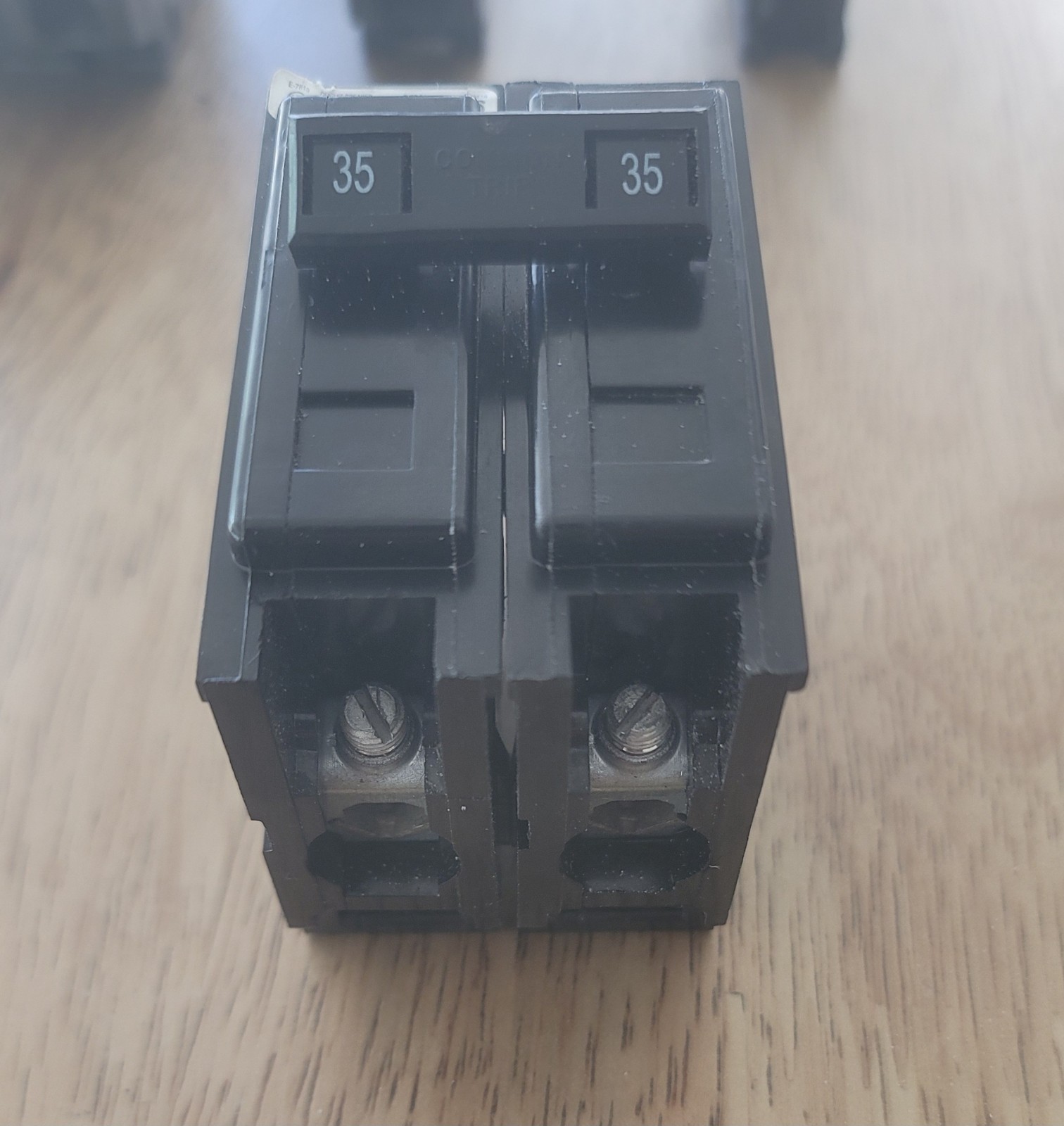 Eaton BAB2020 Cutler Hammer 2-Pole Circuit Breaker – Black