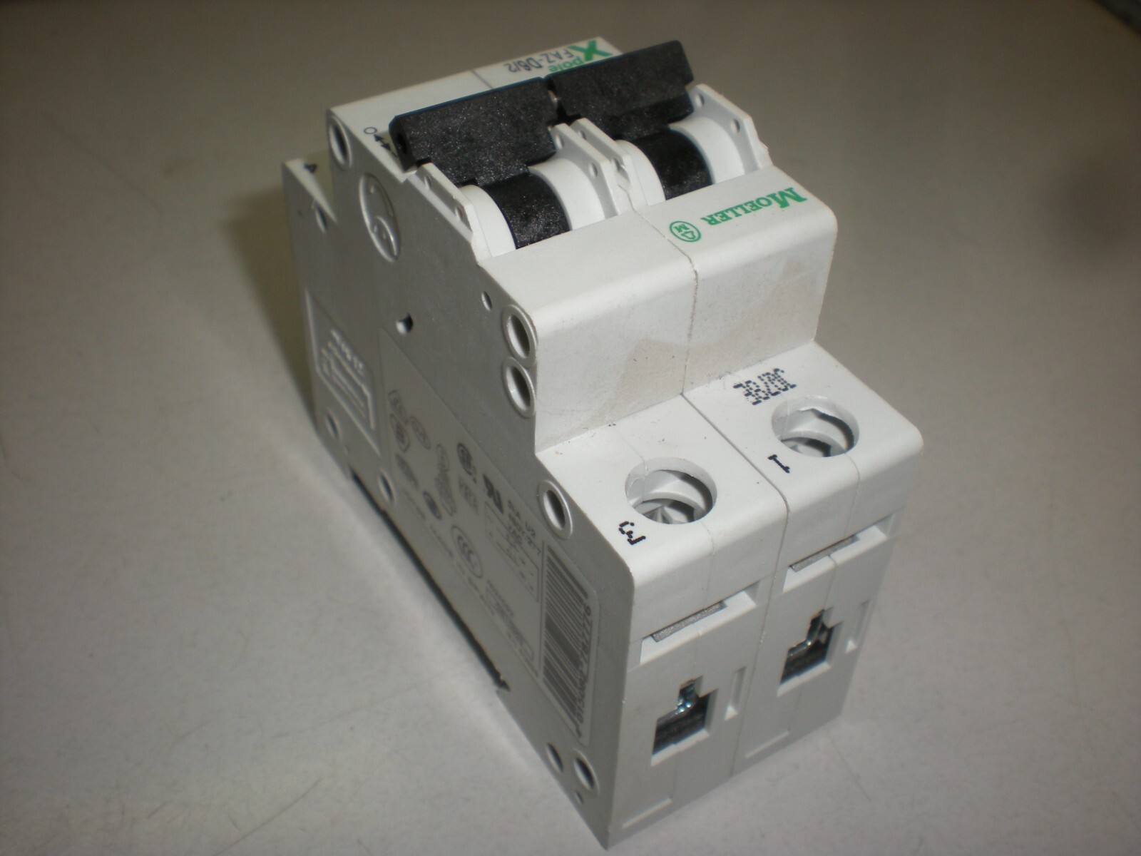 Moeller FAZ-D6/2 Circuit Breaker – 2-Pole – 278777 – DIN Rail Mount – Tests OK