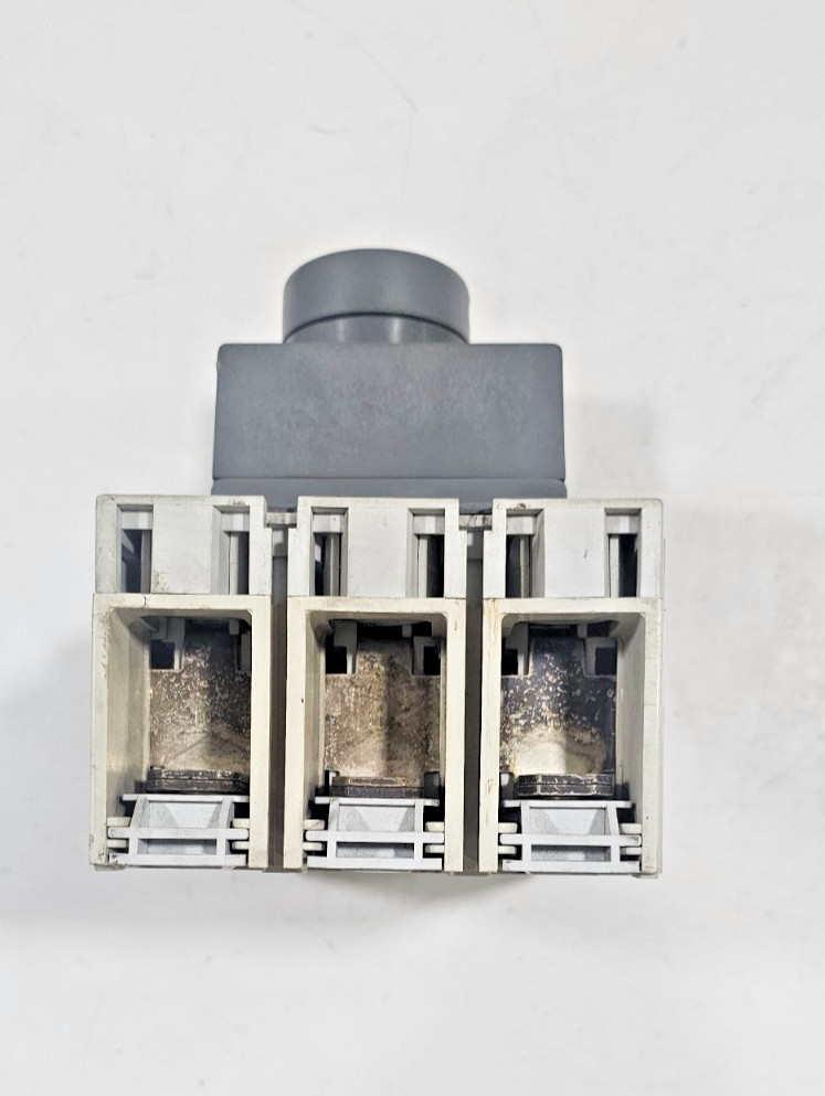 ABB SACE TMAX T3N 250 CIRCUIT BREAKER 250A 3POLE 25KA 690V