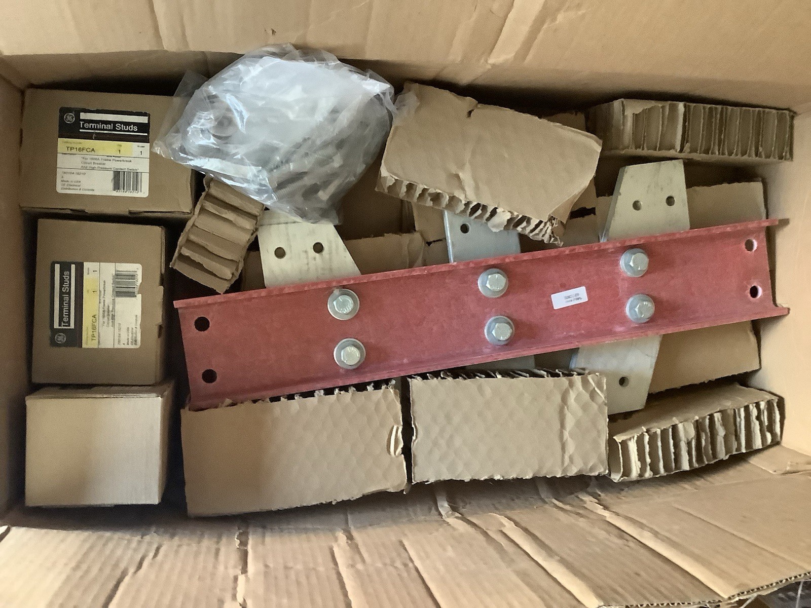 Westinghouse TPLUGA16, Power Break Lug Kit. 1600A