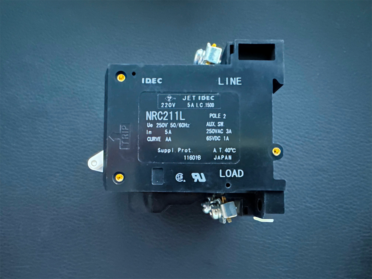 NRC211L-5A-AA IDEC Circuit Breaker NRC 2Pole 65VDC 250VAC 5A A Trip Curve