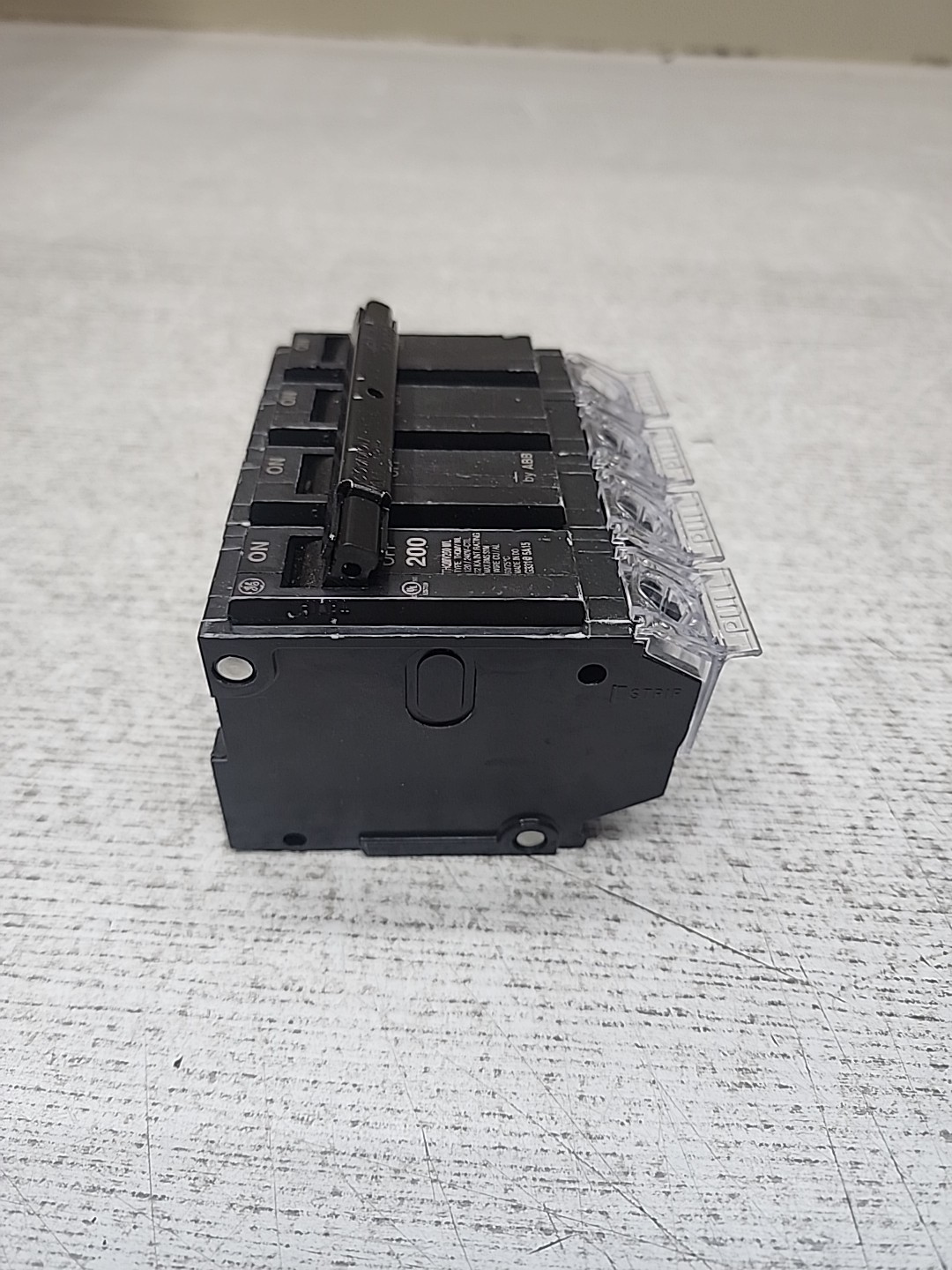GE THQMV200WL 200 Amp 120/240 Volt 2-Pole Plug-In Mount  Main Circuit Breaker